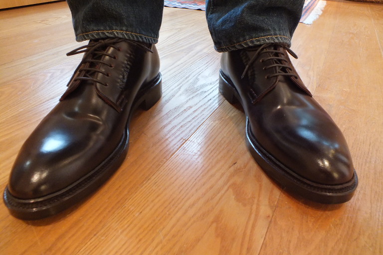 ホールカットに見えませんが、これもホールカットです：名古屋の紳士靴